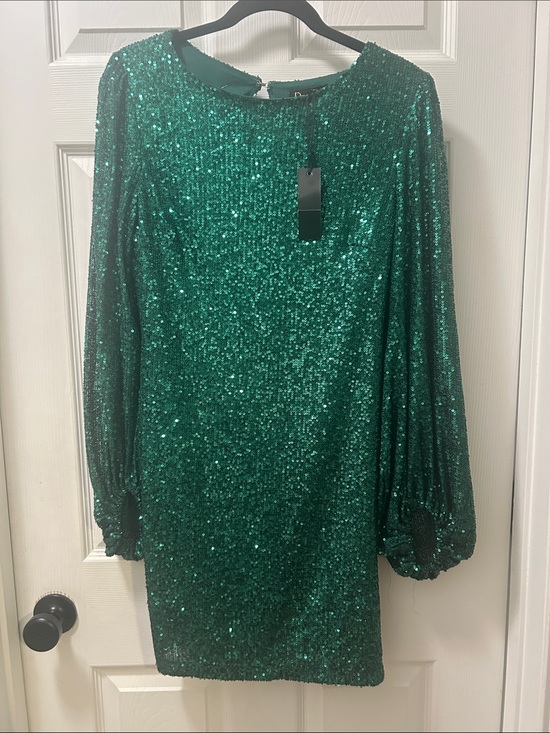 Dressday Dresses & Skirts - Emerald Sequin Long Sleeve Dress - Women